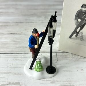 Department 56 “LAMPLIGHTER ACCESSORY SET” Christmas Village piece